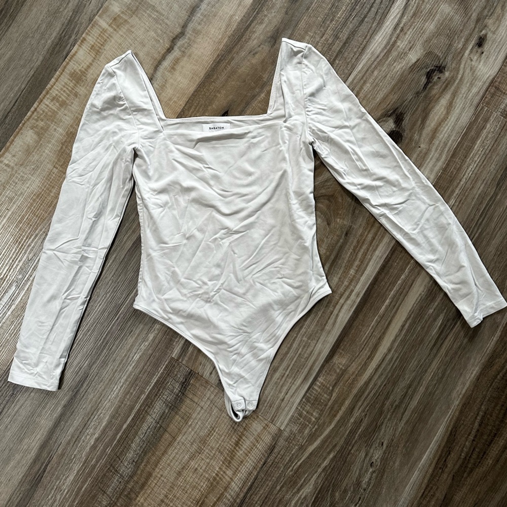 Aritzia Babaton Squareneck Longsleeve bodysuit
